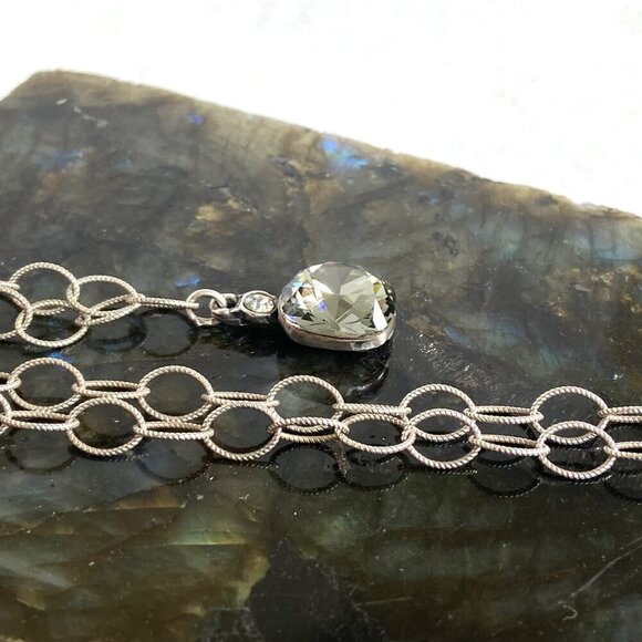 Sterling Silver 925 Cushion Cut Swarovski Crystal Twisted Link Pendant Necklace - Picture 8 of 16